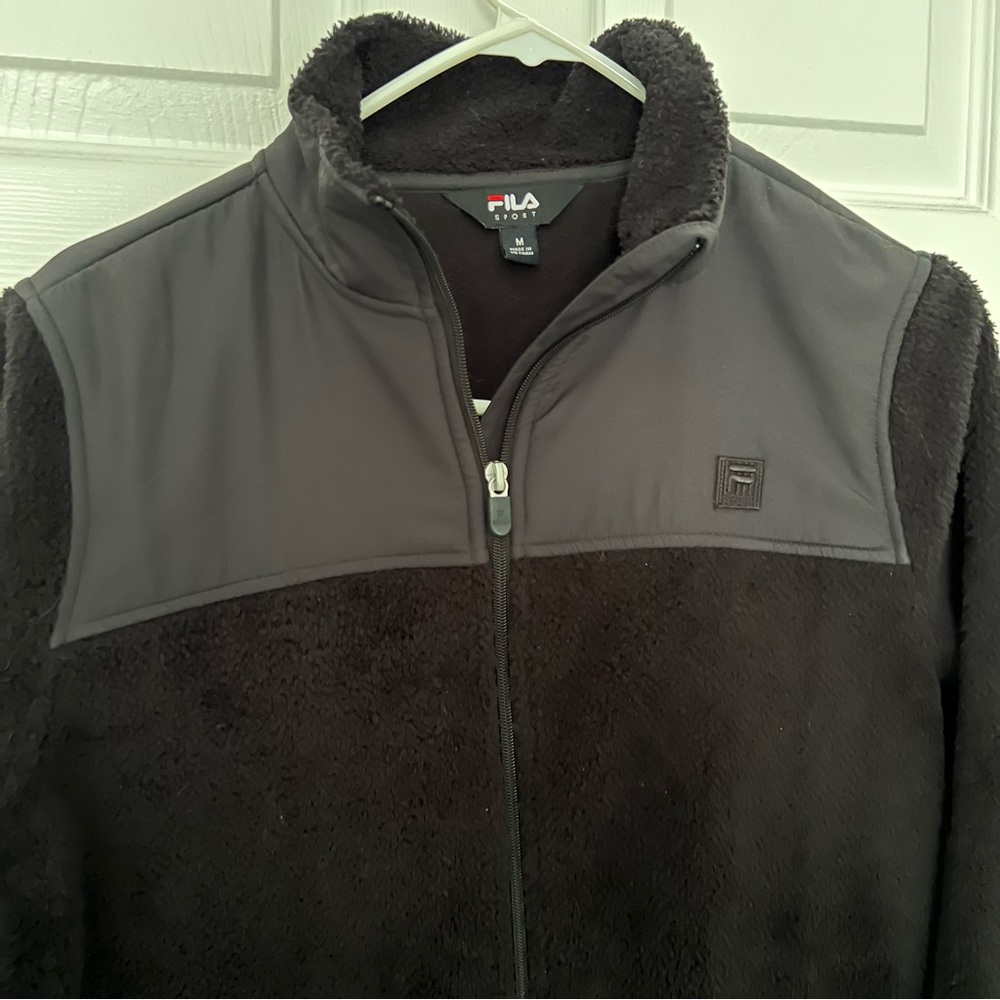 FILAS Jacket - Size Medium 🖤 - Picture 4 of 4